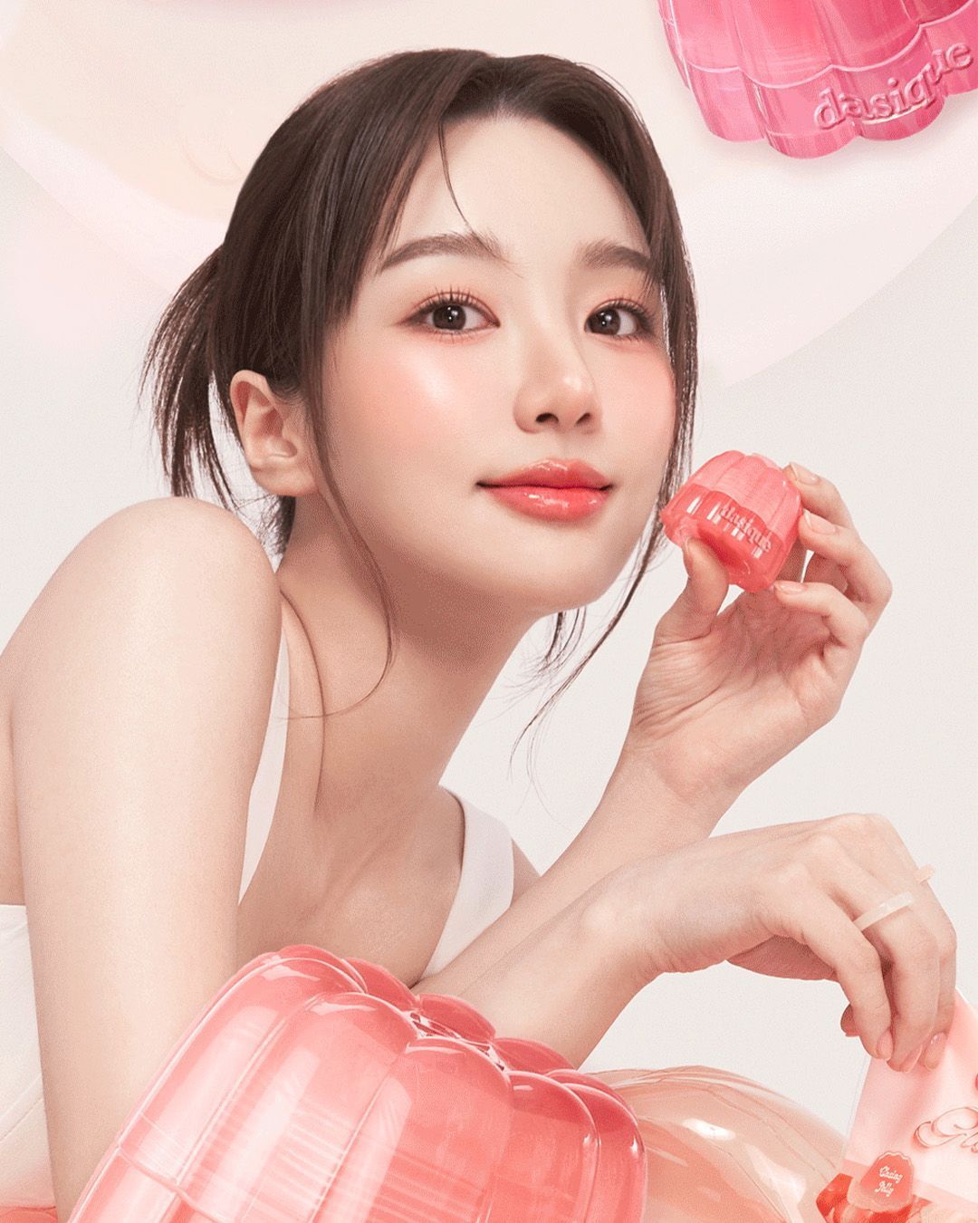 果冻腮红商业人像反推案例原图